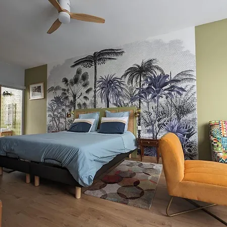 Rougetomette Bed & Breakfast