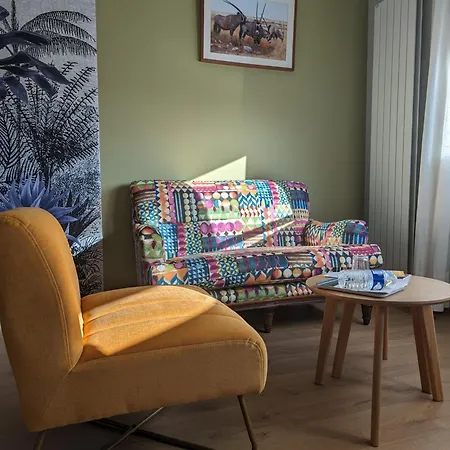 Rougetomette Bed & Breakfast 4*